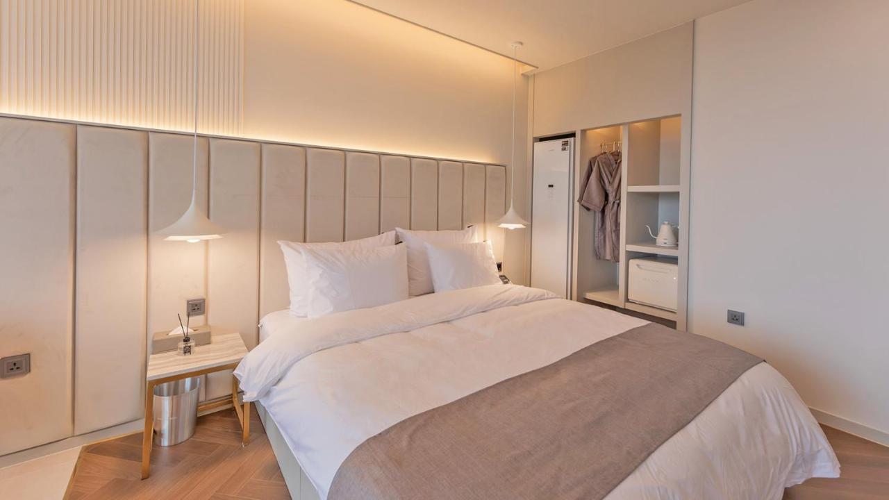 Yeongdo Grandbern Hotel Busan Exterior photo